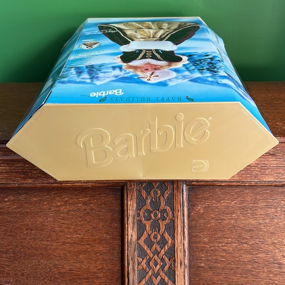 1996 Happy Holiday Barbie, NIB - Picture 5 of 6